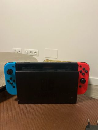 Nintendo Switch Completa con Accesorios