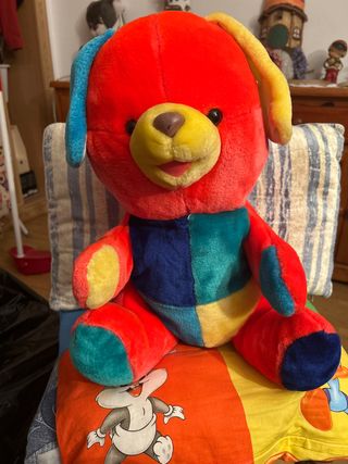 Peluche perro multicolor