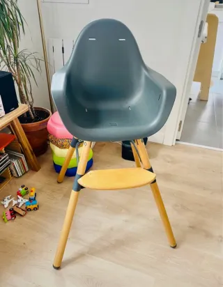 Trona de bebé con bandeja y funda