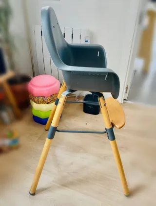 Trona de bebé con bandeja y funda