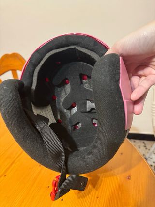 Casco y gafas de esquí para niña