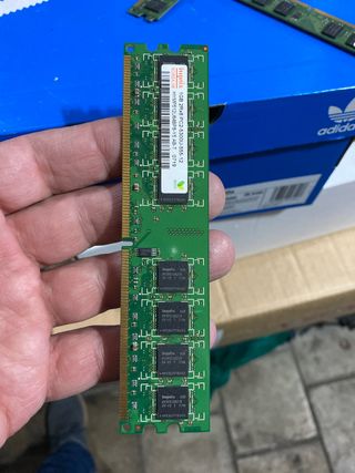 RAM Hynix 1GB PC2-5300U-555-12