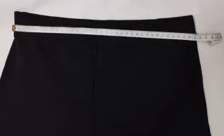 Pantalón negro mitad polipiel