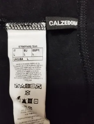 Pantalón negro mitad polipiel