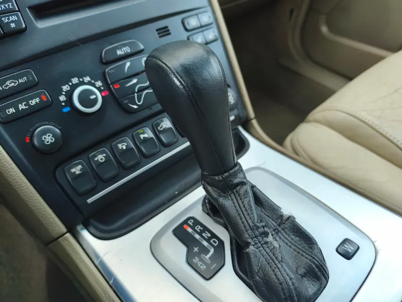 Volvo XC90 2010, foto 8