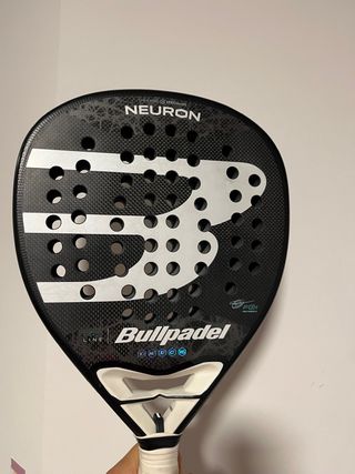 Vendo/ Cambio Bullpadel Neuron Padel