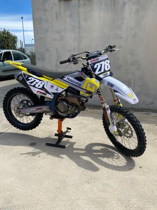 Husqvarna FC 250 4 tiempos 2024.
