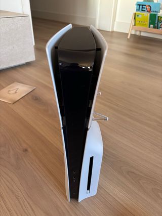 PS5 1TB disco + 2 Mandos + 4 Juegos