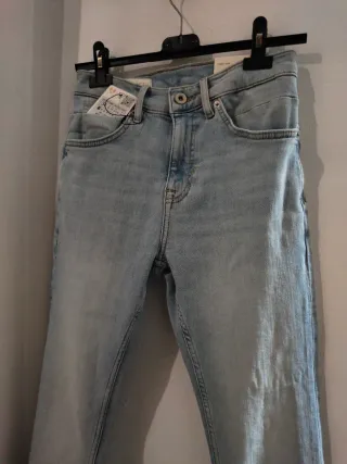 Pantalón vaquero Zara Skinny Crop T34