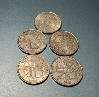 Lote 5 monedas Franco Caudillo de España 1966