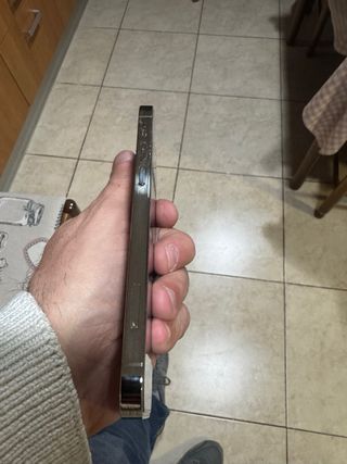 iPhone 12 pro con caja ( leer descripción )