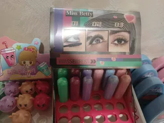 Lotto 149 cosmetici: creme, maschere viso