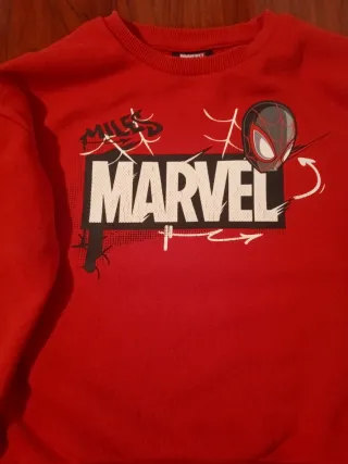 Sudadera Marvel Talla 5-6 Años Roja