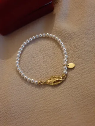 Pulsera Perlas y Virgen Chapada Oro