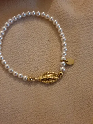 Pulsera Perlas y Virgen Chapada Oro