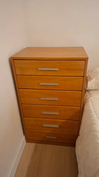 Armario de matrimonio madera de cerezo.