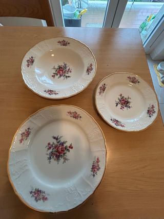 18 iatti BOEMIA piu 1 Vassoio porcelana superfin