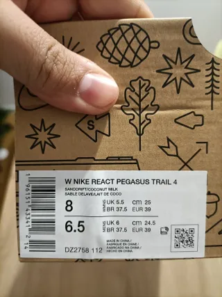 T39 Nike React Pegasus Trail 4 Beige
