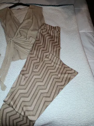 Conjunto top y pantalón estampado