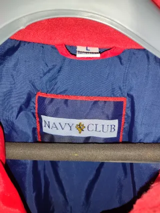 Chaquetón náutico azul y rojo