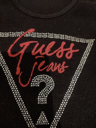 Camiseta sin mangas Guess negra