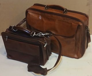 Maletines de cuero marrones (grande y pequeño)