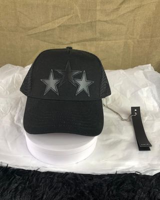 Gorra Amiri Negra con Estrellas