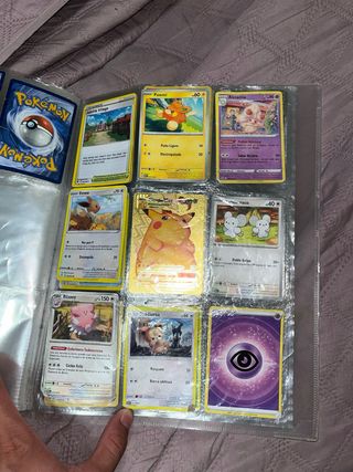 Cartas Pokémon: Pawmi, Alcremie, Eevee, Blissey