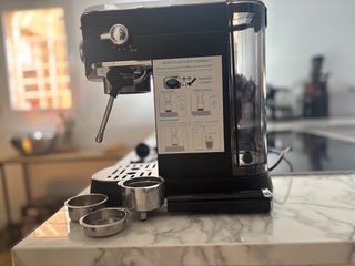 Cafetera Espresso Casabrews Negra