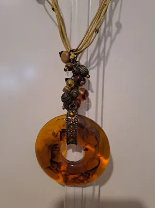 Colgante imitación ámbar