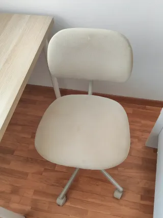 Silla de escritorio giratoria regulable