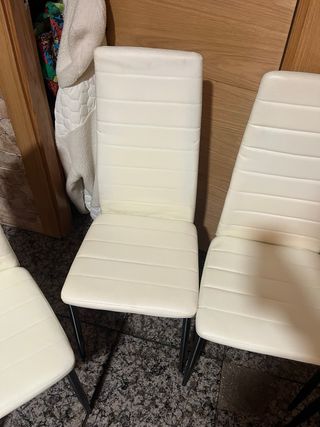 Juego de 4 sillas modernas