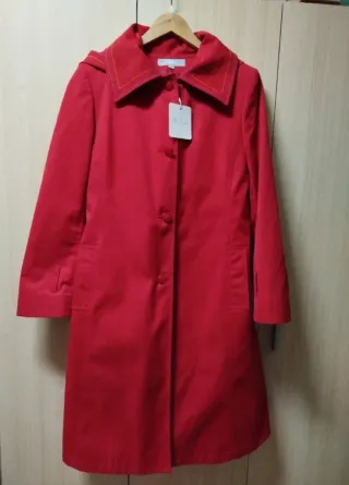 Abrigo con Capucha Desmontable Nuevo