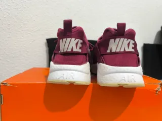 Nike Huarache Rojo Granate Talla 41