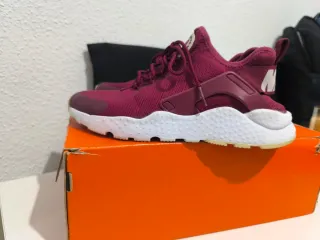 Nike Huarache Rojo Granate Talla 41