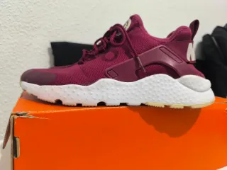 Nike Huarache Rojo Granate Talla 41