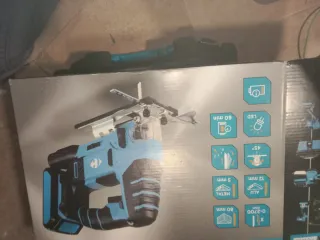 Sierra 20v con batería, cargador y maletín