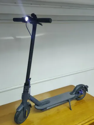 Patinete Eléctrico Xiaomi Mi Scooter 3