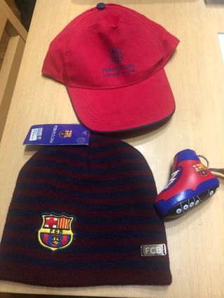 Pack FC Barcelona original gorra, gorro y llavero.