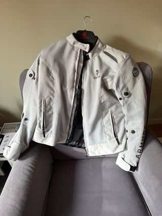 Chaquetas Moto, Alpinestar y Armure.