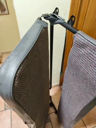 Asientos laterales traseros Nissan Patrol RD28