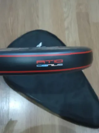 Pala NOX AT10 Genius 18K NUEVA A ESTRENAR