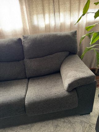 Sofá 2 plazas de tela gris