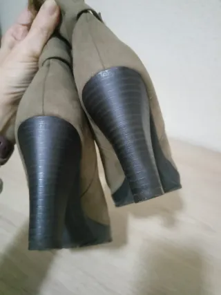 Botines beige tacón plataforma talla 38