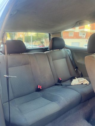 Volkswagen Polo POCOS KMS CON ETIQUETA ITV RECIEN