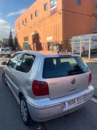 Volkswagen Polo POCOS KMS CON ETIQUETA ITV RECIEN