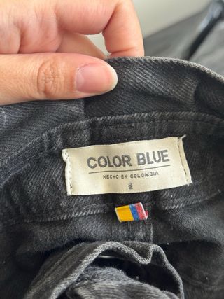 Vaqueros negros de cintura alta