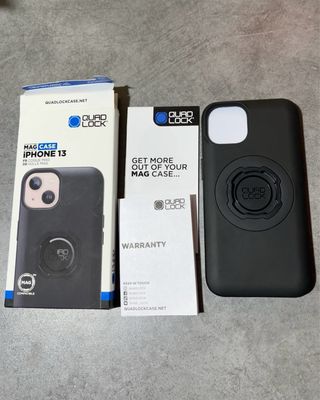 Custodia Quad Lock per iPhone 13