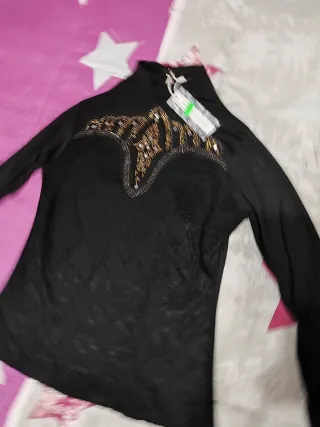 Top encaje y pedrería negro talla S