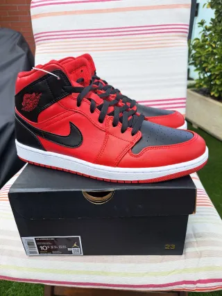 Jordan 1 Mid Reverse Bred 2021 Talla 44.5 EUR